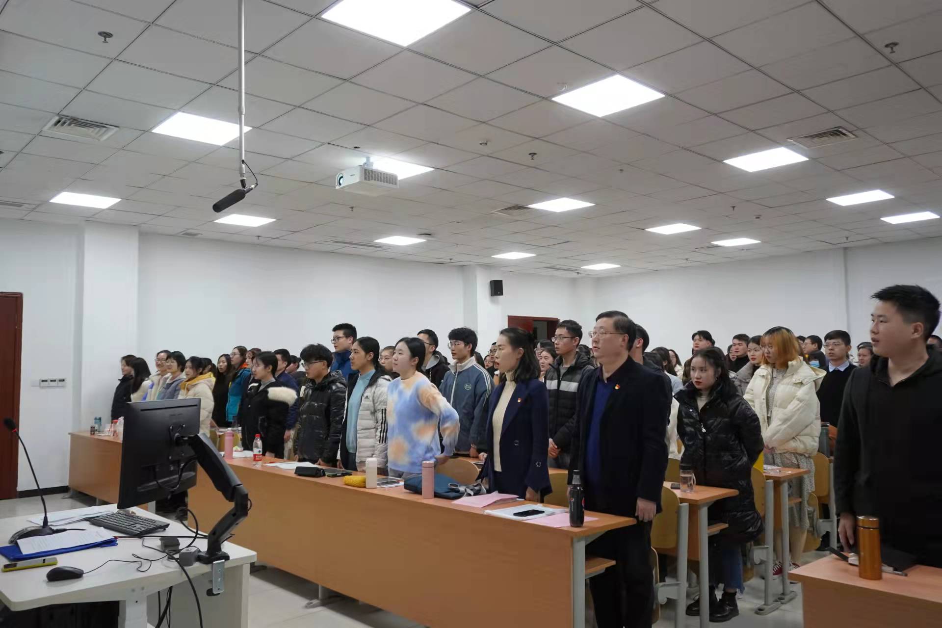 经济法学院举办第64期入党积极分子培训班开班典礼